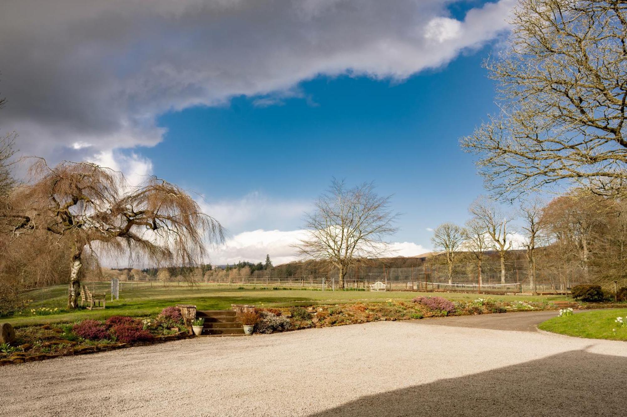 ソーンヒル Nithbank Country Estate 5 Star Gold Bed & Breakfast エクステリア 写真