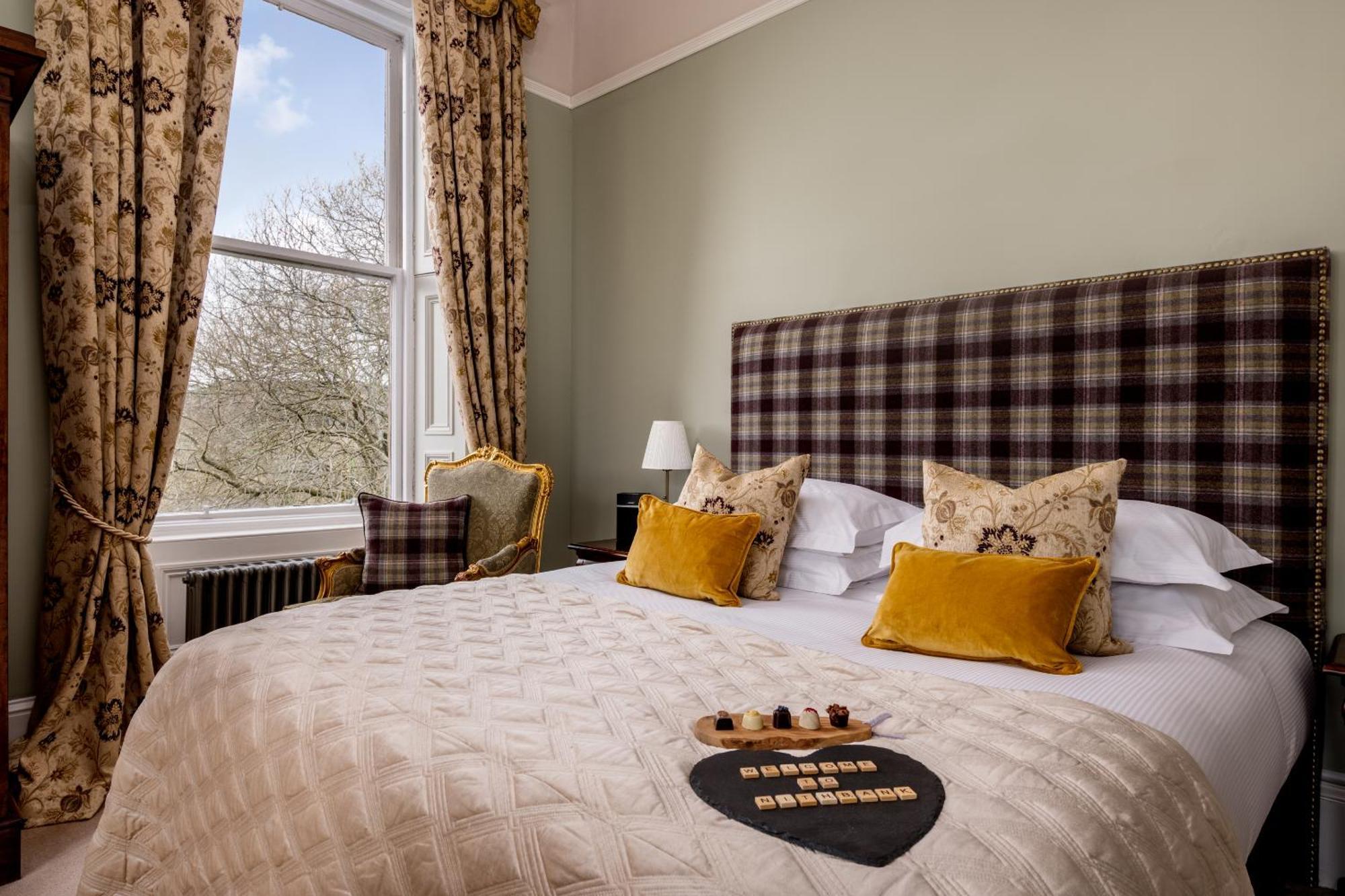 ソーンヒル Nithbank Country Estate 5 Star Gold Bed & Breakfast エクステリア 写真